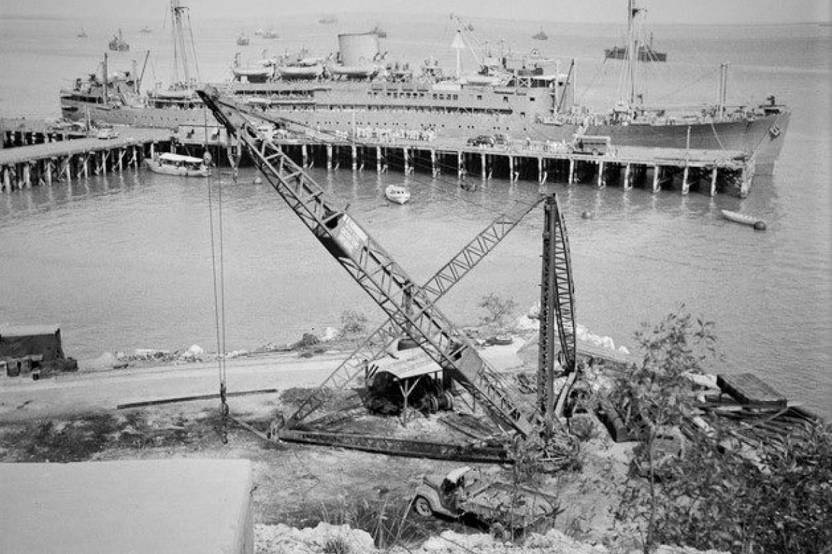 Construction at Fort Hill Wharf. 